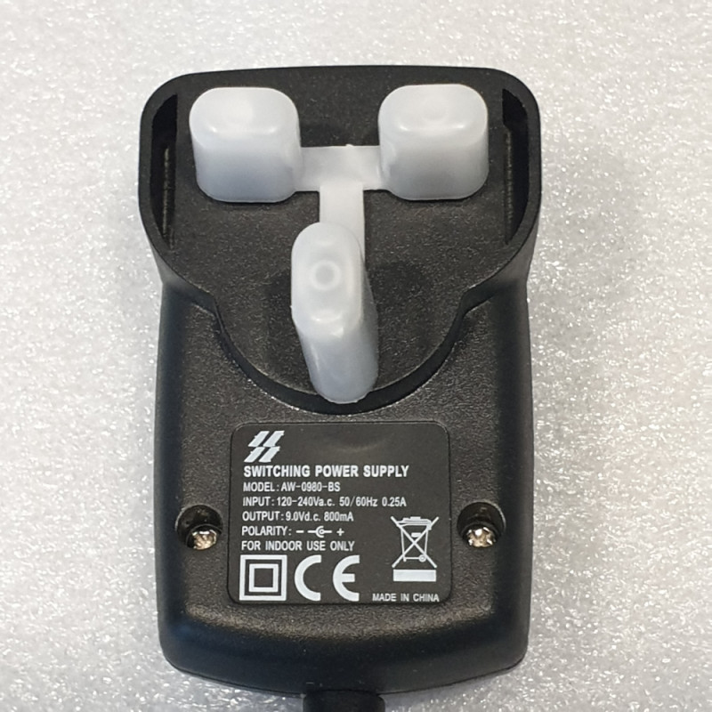 Switching Power Adapter Model No:  AW-0980-BS